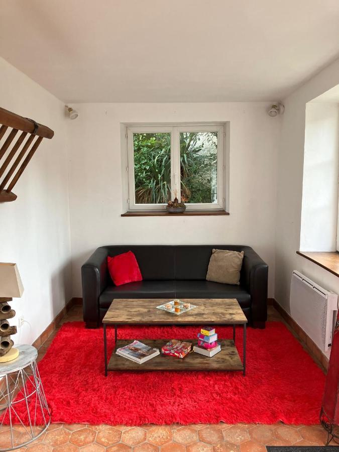 La Petite Maison De La Vallee Bazainville 外观 照片